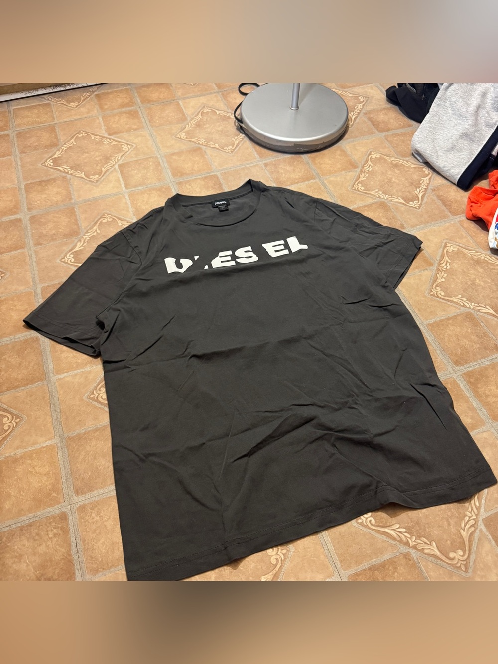 Authentic Diesel Graphic Logo T-Shirt – dark grey / White – Men's Size Large